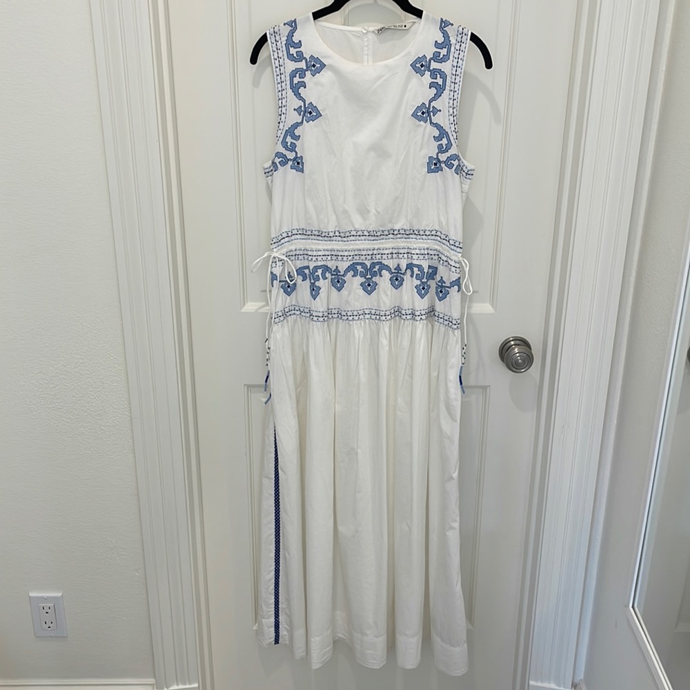 Zara White Midi Dress — Size M